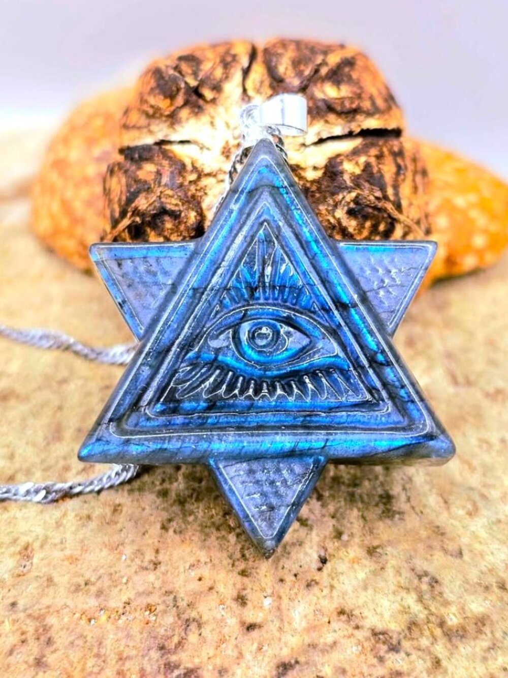 Nature Labradorite Pyramid Masonic All‐Seeing Eye Pendant Necklace